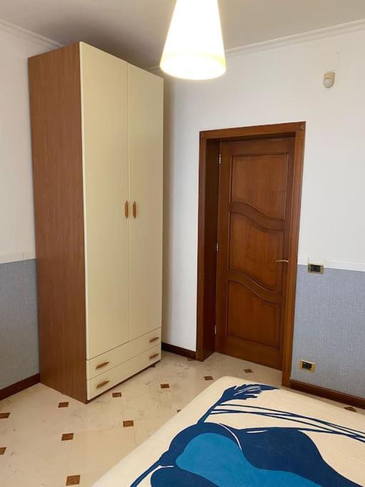 Apartamento Enry Station House Bari Exterior foto